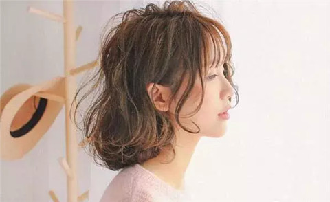 女孩说没做什么该如何高情商回复他