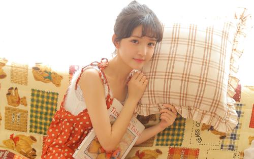 和女孩主动聊天说什么？才能吸引到她
