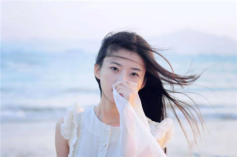 女孩说考虑一下如何幽默回复她