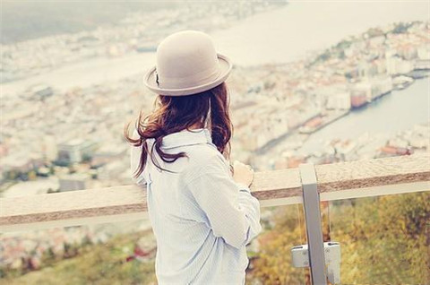 如何跟女孩幽默聊天？掌握这三个方法