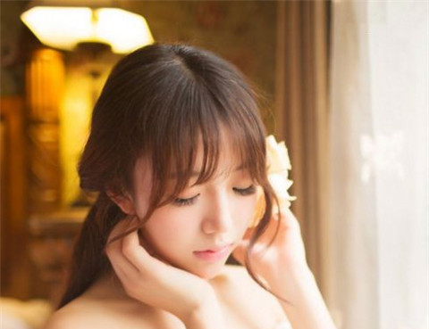 和女友约会什么时间可以亲她