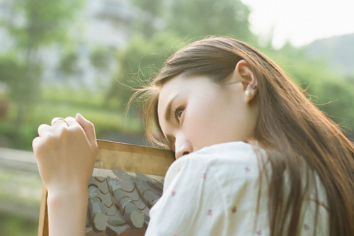 前任女朋友和现女朋友选择什么适合？