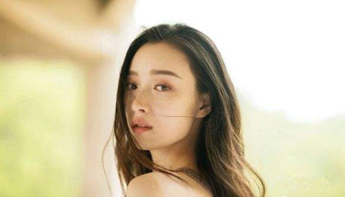 喜欢蓝色的女生点性格特征点，追女孩之前一定要看