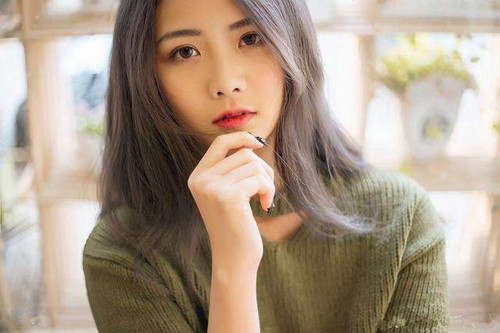 微信上话不少，约会两人没话说如何解决