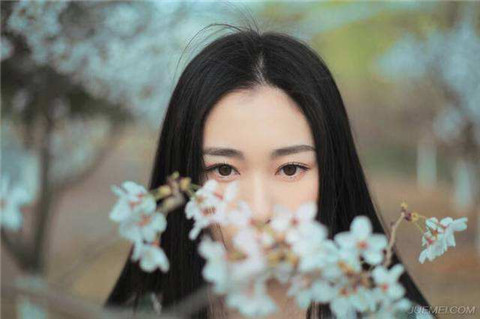 和女孩聊天话题方法，和女生聊天如何找话题