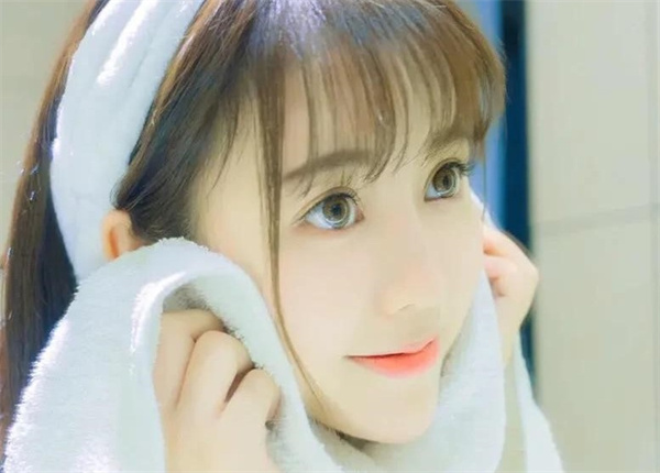 和女孩聊天幽默的方法 叫你们相谈甚欢