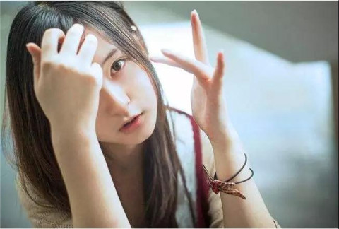 怎么样与女孩愉快聊天？找到让她快乐的聊天话题建议
