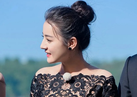女孩肚子疼如何解决如何安慰她才好一点