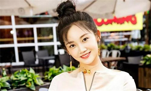 主动找女孩聊天的开头