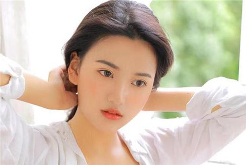喜欢的女孩不回我消息是哪些原因，该咋办？