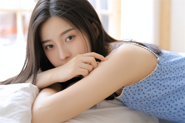 普通的基层职员如何找女友