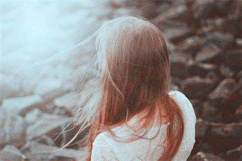 内向的女生如何追求 试一试这三个方法