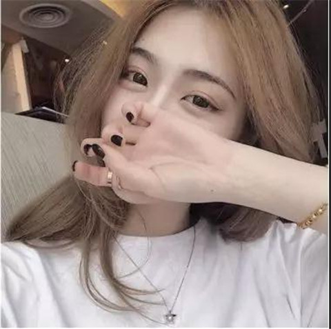 微信聊天如何打招呼吸引女孩，让她能回你消息