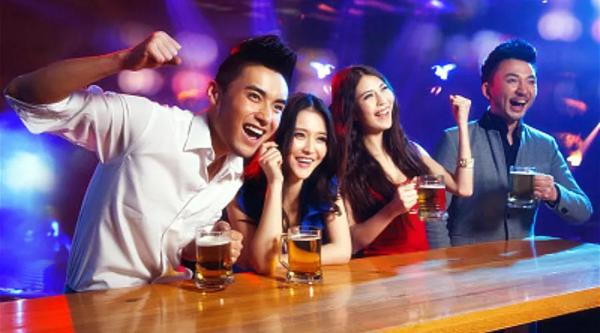 中年男性的深情攻略：五大神秘操作曝光！你感觉到爱了吗？