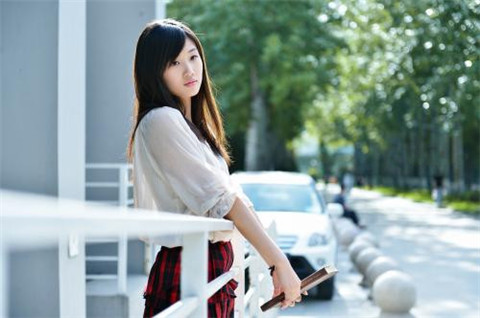 女孩说再说吧有几个意思到底该如何回复她
