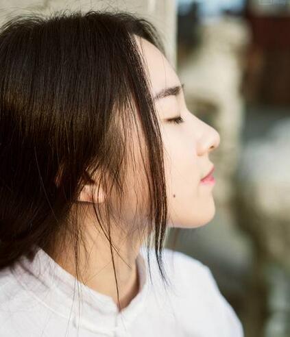 首次约会可以牵手吗？约会几次可以牵手
