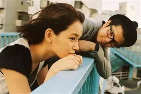 如何看出女孩故意很长时间才回信息
