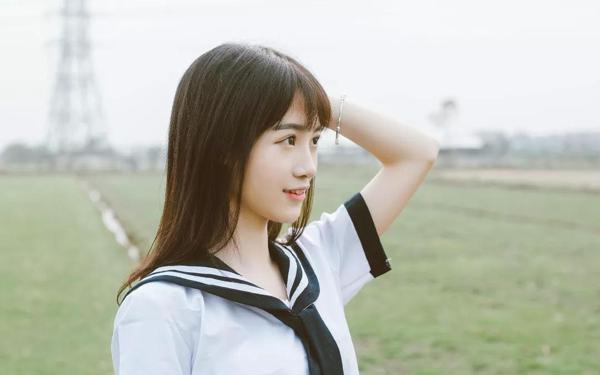 在床上生气了如何哄女友