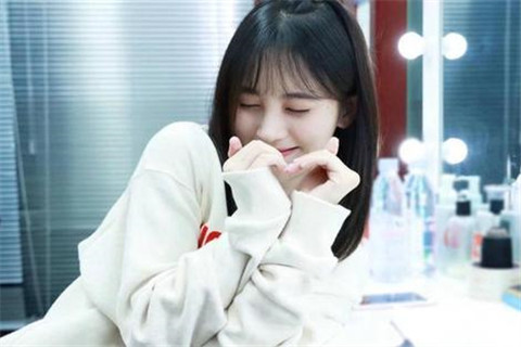 怎么样追内向的女孩 有什么比较适用的追女孩方法