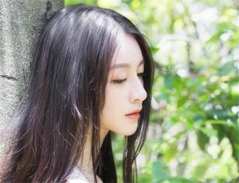 和喜欢的女孩聊天一直冷场,该如何解决?