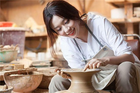 异性每天聊天是否正常？能否确立恋爱关系
