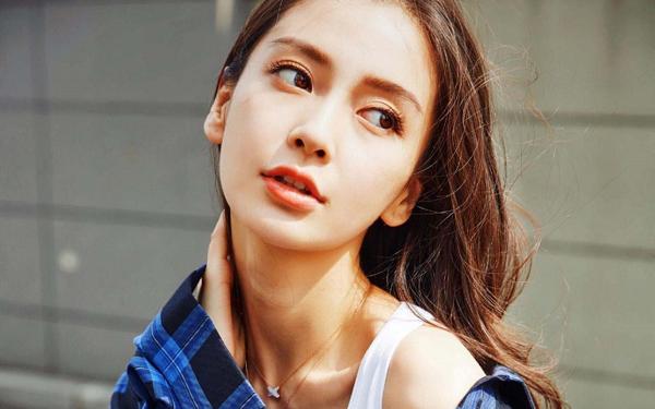 交女友如何聊天，刚交的女友如何聊天