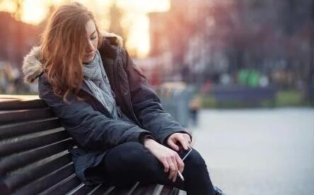 女孩说上班累如何安慰？告诉你怎么样高情商回复她