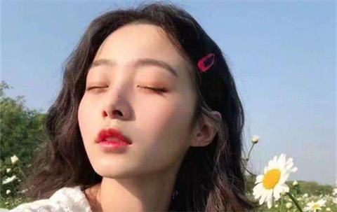 泡妞子幽默聊天和反套路，推荐4个聊天法则